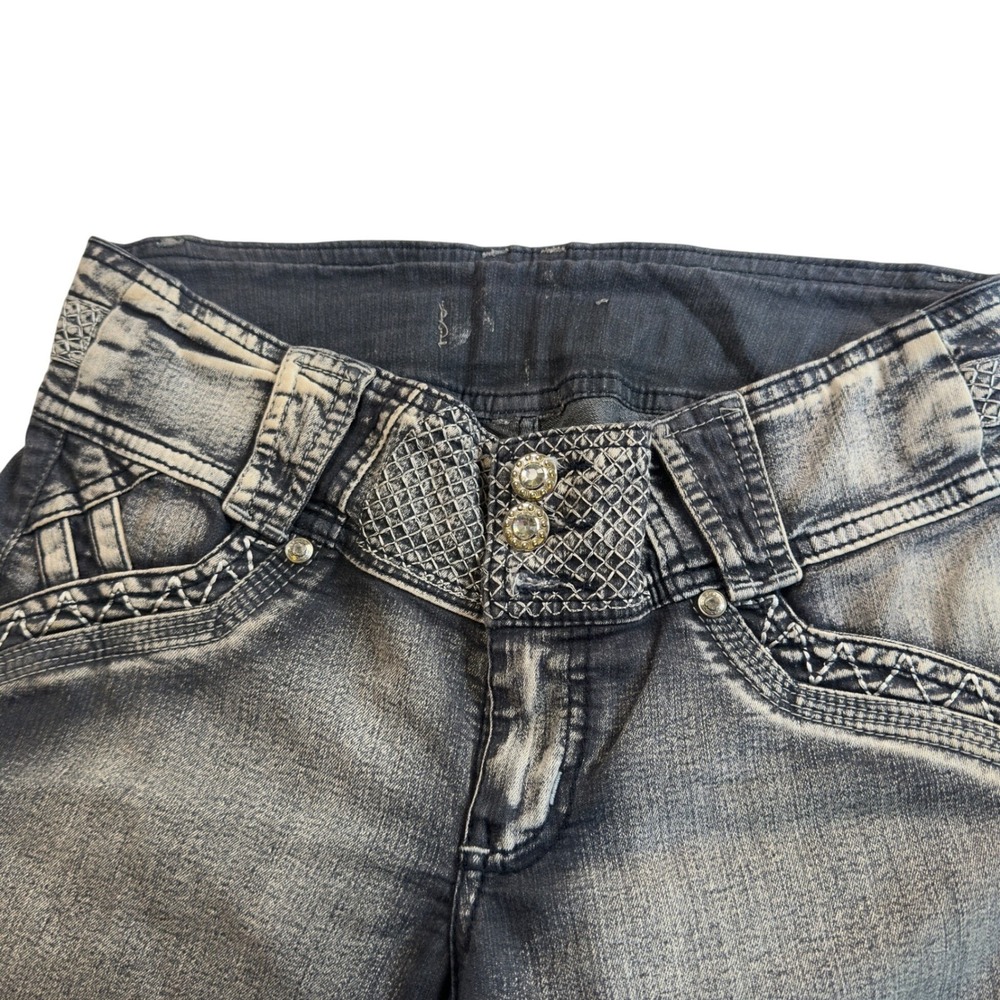 Y2K‎ Capri Jeans Grey Acid Wash Colombian Denim Geometric Embroidered Rhinestone